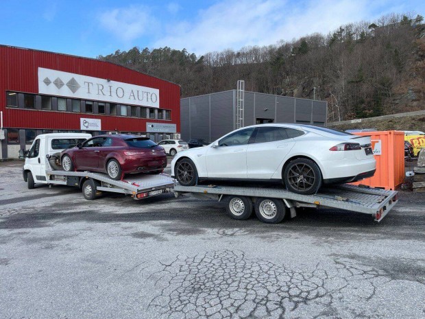 Tesla Alkatrsz Norvgibl