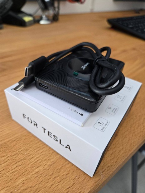 Tesla Carlinkit T2C - Apple Carplay/Android Auto