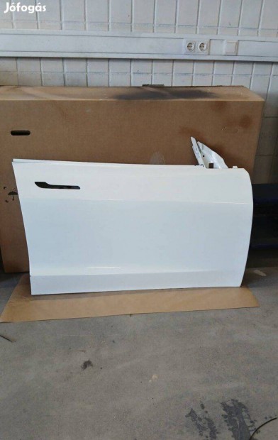 Tesla Model 3 2022 jobb els� ajt�