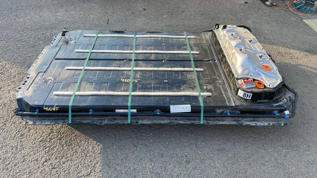 Tesla Model 3 HV akkumulátor (használt) 1567439-00-C 55 kWh