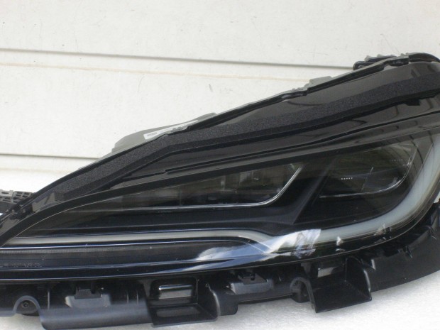 Tesla Model 3 Highland Bal els Led Mtrix Fnyszr 1760888-00-E 2023