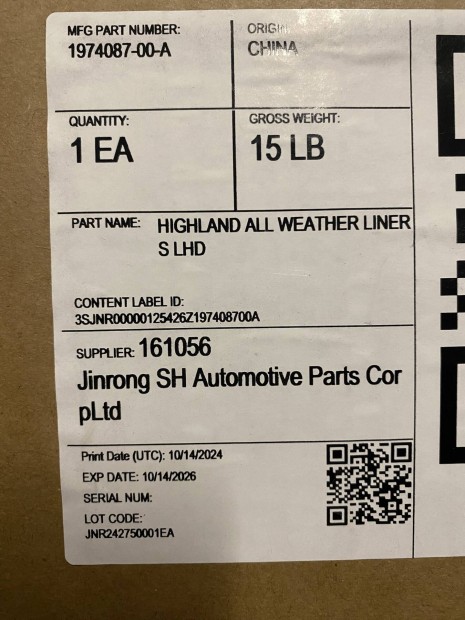 Tesla Model 3 Highland gumisznyeg