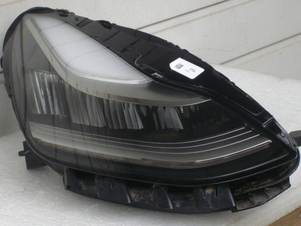 Tesla Model 3 Jobb els Fnyszr P1077376-00-C 2017-tl-2020-ig