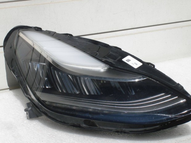 Tesla Model 3 Jobb első Led Fényszóró 1077376-50-B 2017-től