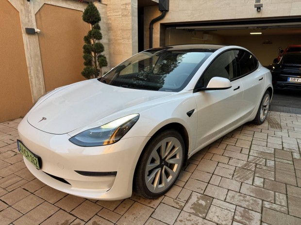 Tesla Model 3 Long Range AWD (Automata) 1. Tula...