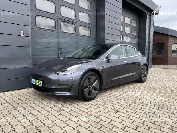 Tesla Model 3 Long Range AWD (Automata) Szerviz...