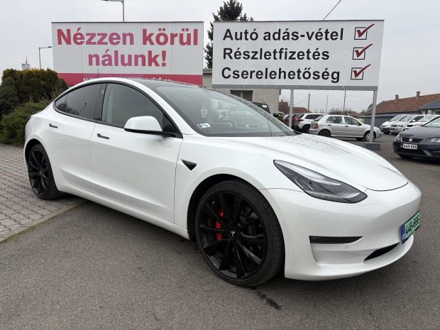 Tesla Model 3 Performance AWD Gy�ri