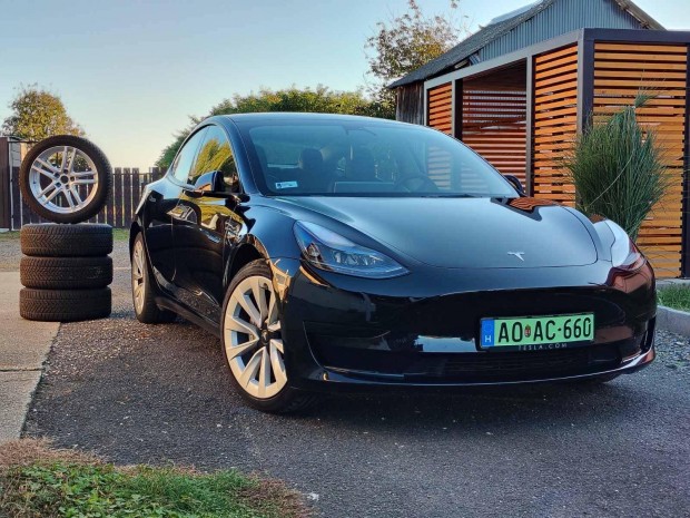 Tesla Model 3 RWD Premium (Automata) S�r�l�smen...