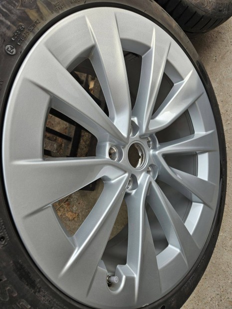 Tesla Model 3 Sport V2 alufelni garnit�ra