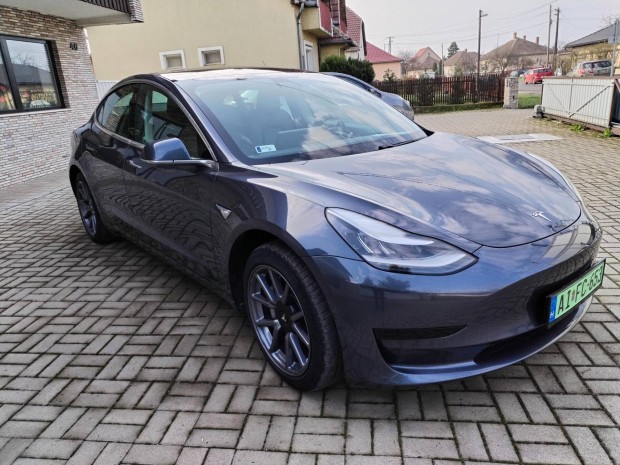 Tesla Model 3 Standard Range Plus Aut 325LE.Bev...
