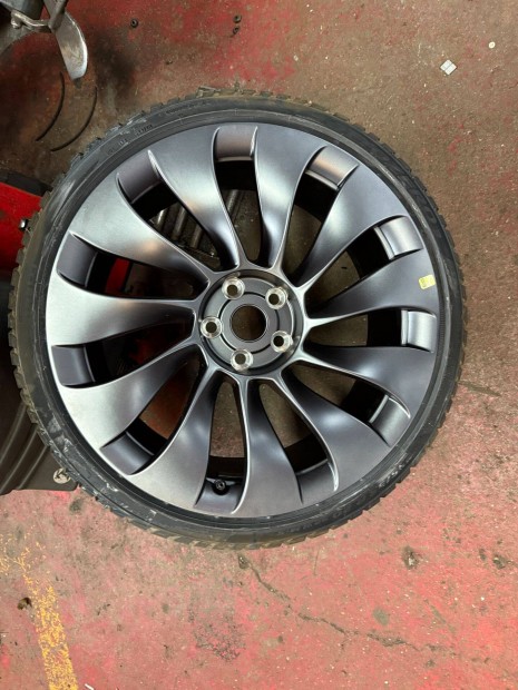 Tesla Model 3 berturbine 20" tli kerk garnitra 235/35 R20