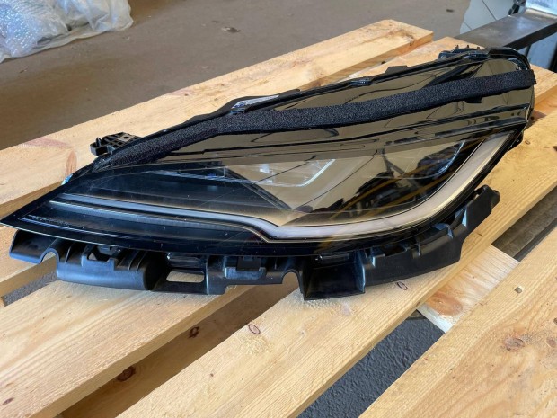 Tesla Model 3, Model Y bal fényszóró (használt) 1760888-00-E