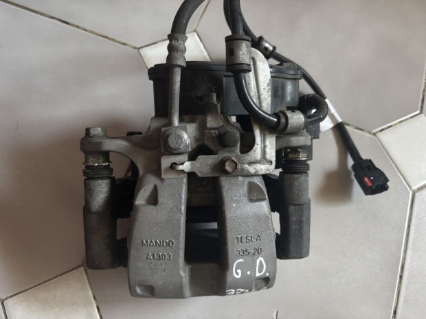 Tesla Model 3, Model Y jobb h�ts� f�knyereg 1044626-00-B