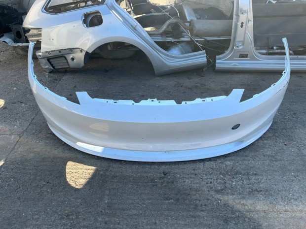 Tesla Model 3 facelift els� l�kh�r�t� 1781565-11-B