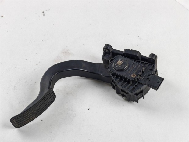 Tesla Model 3 gzpedl (hasznlt) 1044695-00-A