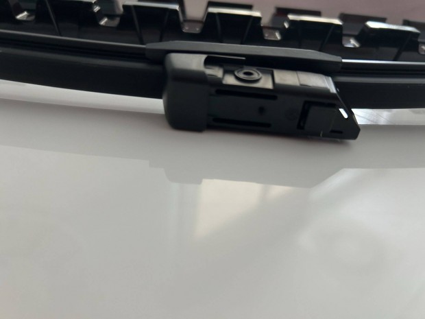 Tesla Model 3 gyri ablaktrl