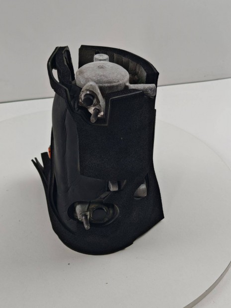 Tesla Model 3 klímakompresszor (használt) 1088198-00-Q