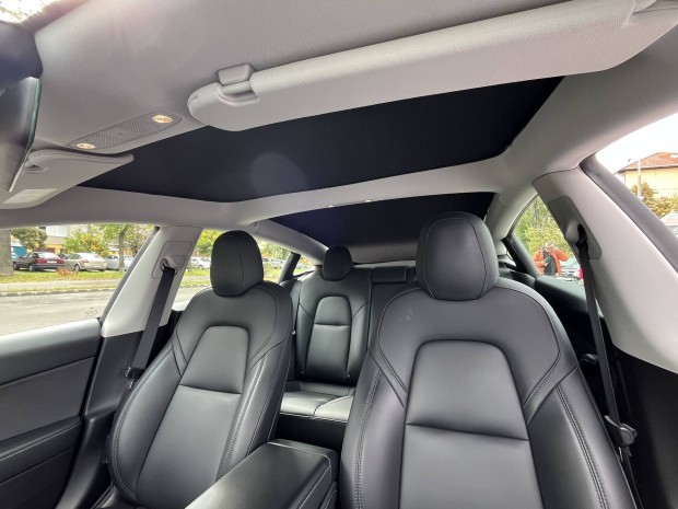 Tesla Model 3 üvegtető sötétítő háló árnyékoló