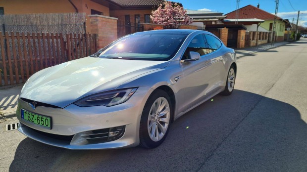 Tesla Model S75D, Nyithat� panor�matet�, CCS, EAP, L�grug�, 93% Akku