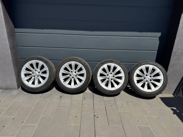 Tesla Model S 19" 19 Slipstream Kerék Felni Garnitúra