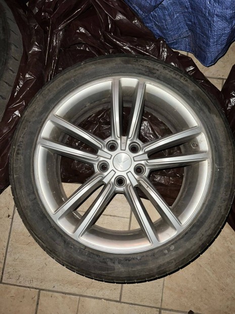 Tesla Model S 19' felni szett