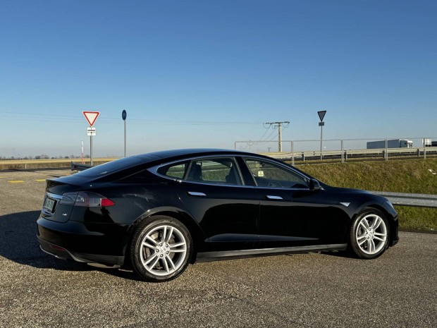 Tesla Model S 60 (Automata) 60/85 SC01. CCS