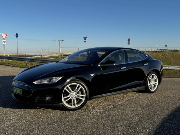 Tesla Model S 60 (Automata) 60/85 SC01. CCS