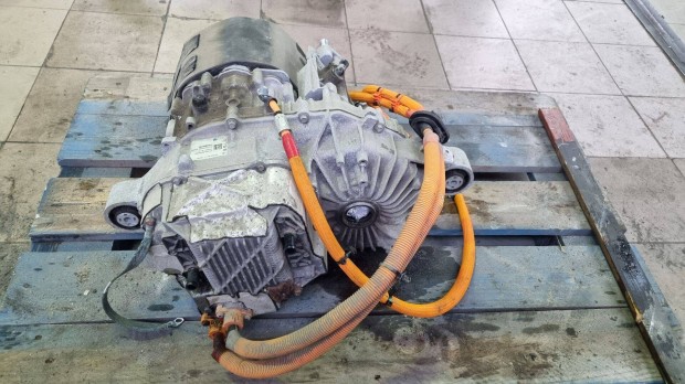 Tesla Model S 85D Hátsó motor bontott