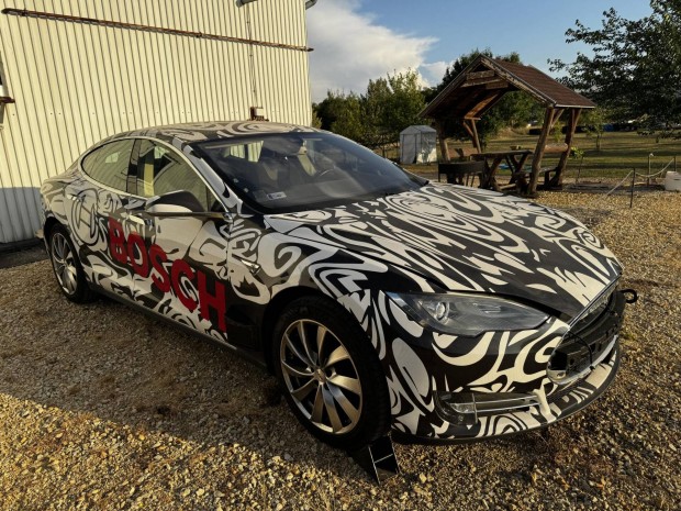 Tesla Model S 85 (Automata)