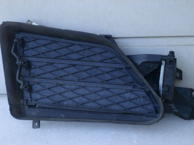 Tesla Model S Facelift Bal elektromos Hűtőzsalu 1057851-00-J 2016-tól