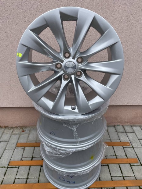 Tesla Model S R19 �j Felni Alufelni Garnit�ra Tpms szenzorral �j