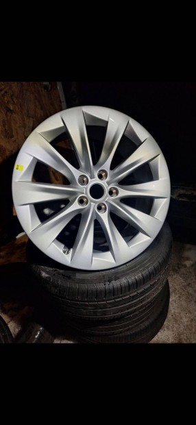 Tesla Model S/X Felni