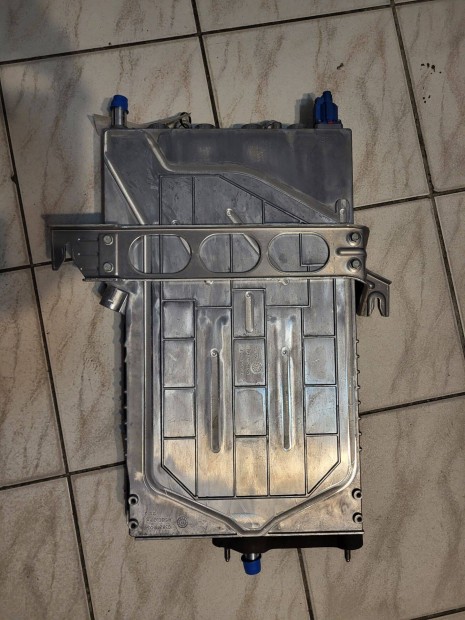 Tesla Model X fedélzeti töltő (OBC) 1055139-01-B (használt)