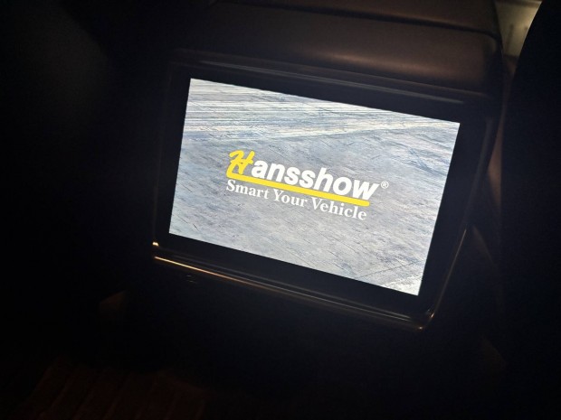 Tesla Model Y 3 h�ts� kijelz� display Hansshow