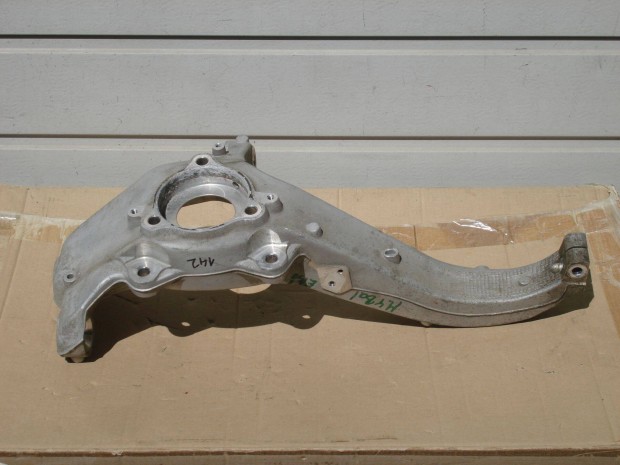 Tesla Model Y Bal első Csonkállvány L1188311-00-F 2020-tól
