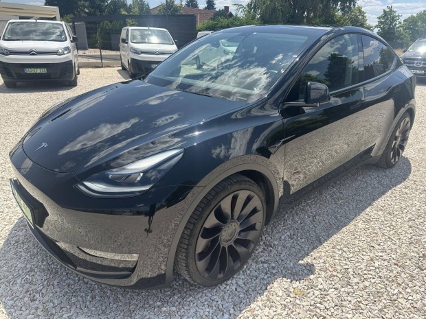 Tesla Model Y Performance AWD (Automata) Gyári...
