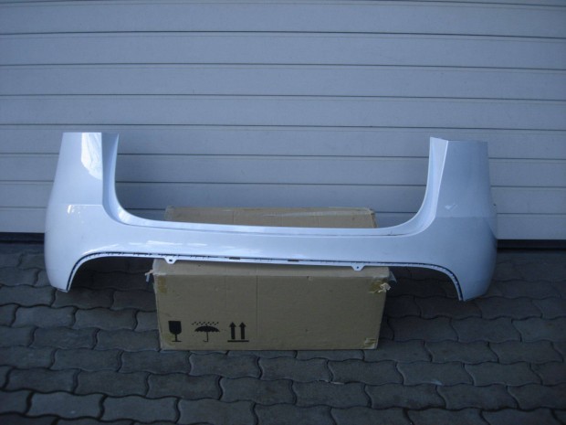 Tesla Model Y hátsó lökhárító 1494005-00-B 2020-tól Hibátlan