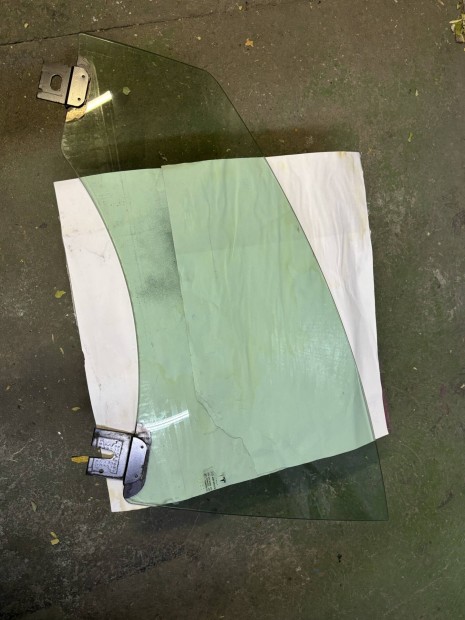 Tesla Model s ball els ablak, veg