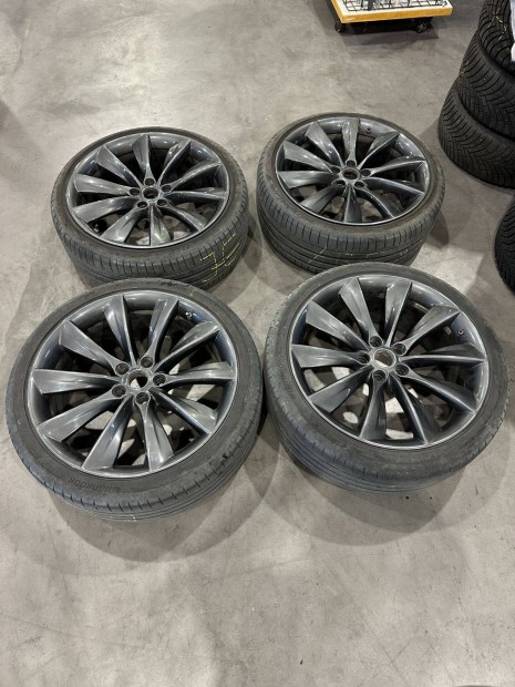 Tesla S 21 ny�ri szett elad�!