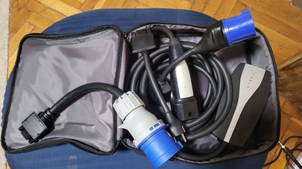 Tesla UMC2 tlt Type2 EV