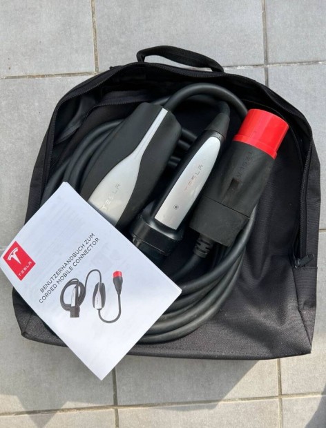 Tesla UMC 1 Töltö mobil Falitöltö 11KW ig