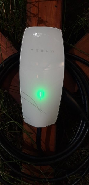 Tesla Wall Connector j gen3