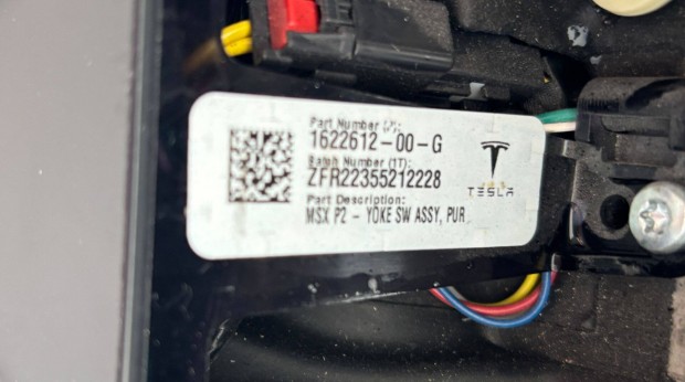 Tesla Yoke kormny multikormny 1622612-00-G