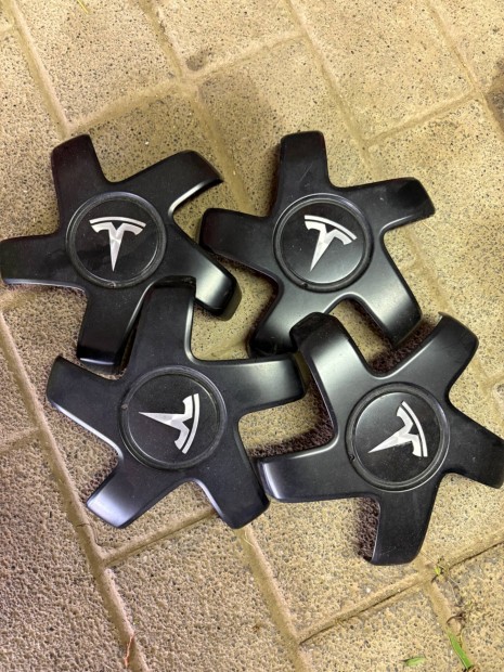 Tesla felni kupak