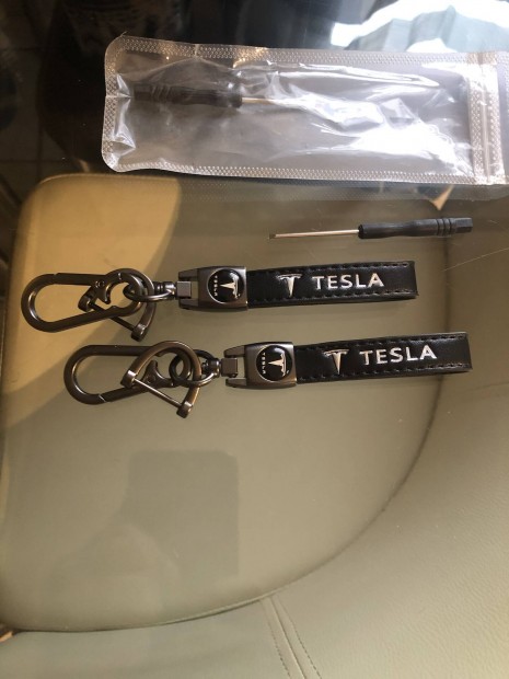 Tesla kulcstart 