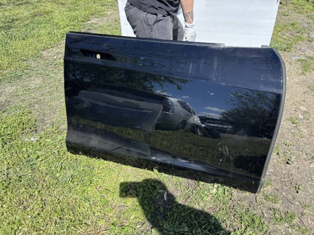 Tesla model S Ajtók