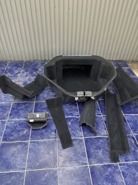Tesla model S első csomagtartó