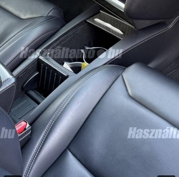 Tesla model s közép konzol