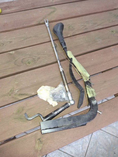 Tesla model s mozg�ss�r�lt �talak�t�s k�zi f�k szerkezet