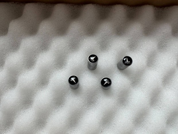 Tesla szelepsapka ez�st sz�n� Tesla felni szelep sapka 4db �j 1000Ft